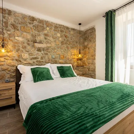 Villa Antani With Heated Pool, Sauna & Jacuzzi