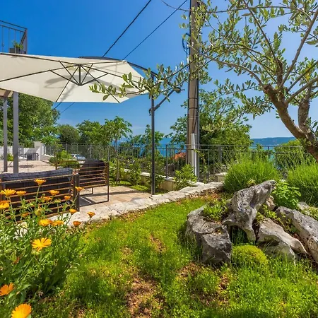 Antani With Heated Pool, Sauna & Jacuzzi Villa Crikvenica
