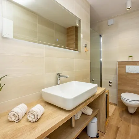 Antani With Heated Pool, Sauna & Jacuzzi Villa