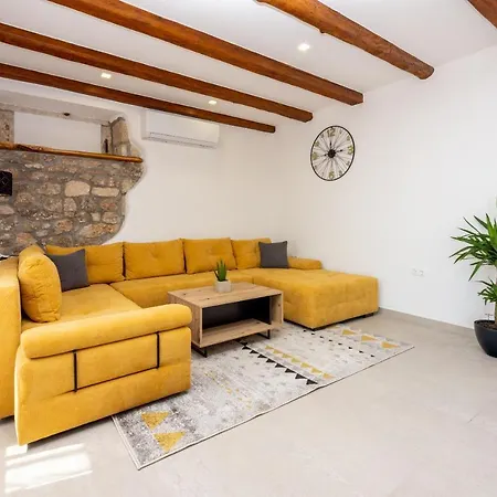 Antani With Heated Pool, Sauna & Jacuzzi Villa Crikvenica