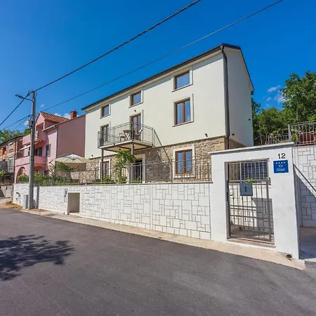 Villa Antani With Heated Pool, Sauna & Jacuzzi
